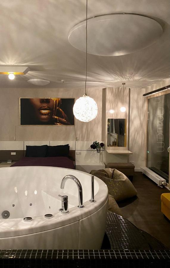 克莱佩达Sky Flat Jacuzzi 27 Floor公寓 外观 照片